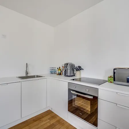 La De Apartment